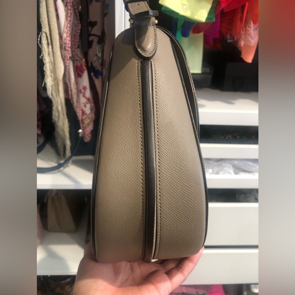 CELINE Grained Calfskin Medium size. Preloved. Great condition!!! - Picture 4 of 7